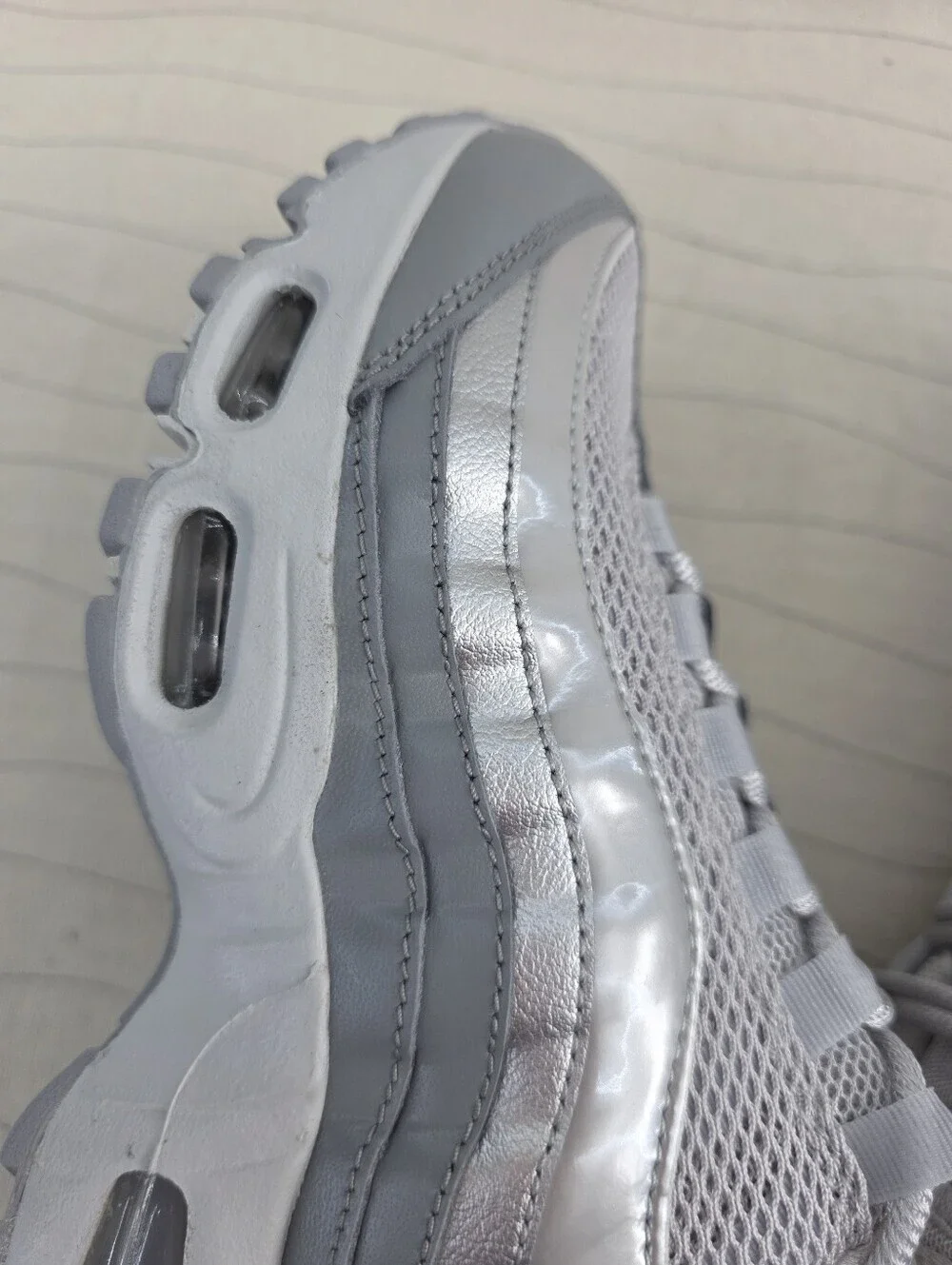 Nike Womens Air Max 95 Big Bubble Grey Fog Silver Sneakers IB6398-001 Size 6.5